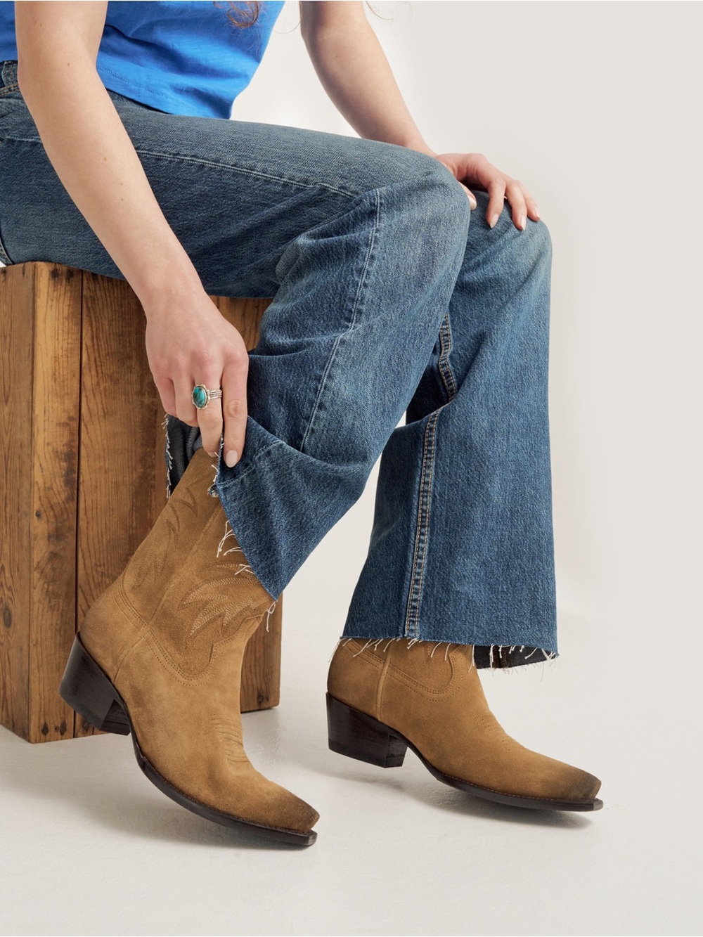 NWT TECOVAS THE SADIE Embroidered Snip Toe Boots